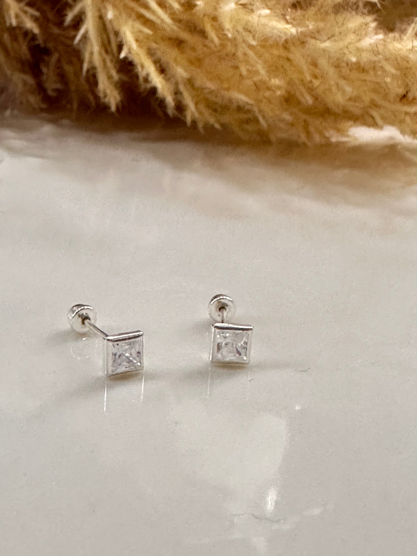 Maya Studs